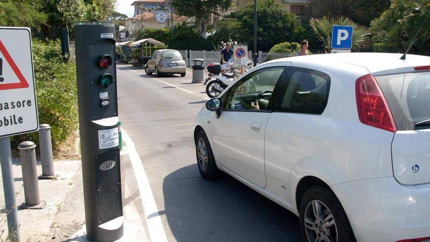 Focette, scatta a luglio la zona a traffico limitato