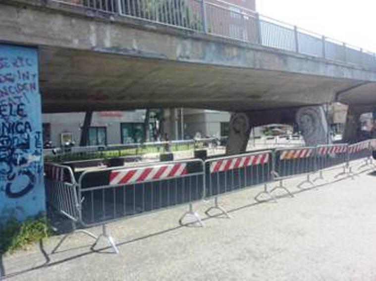 Il cavalcavia in zona La Rosa