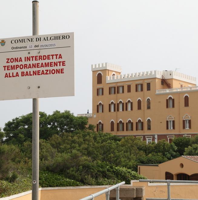 Alghero, divieto di balneazione sul lungomare 