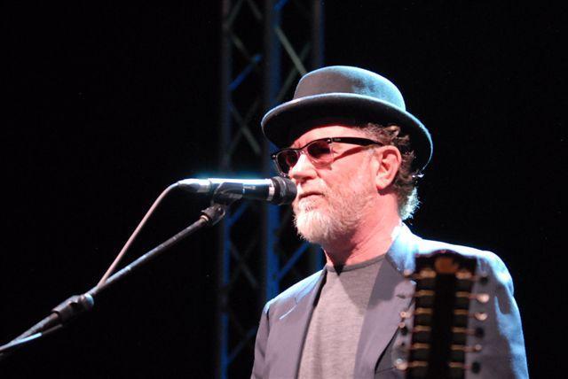 Francesco De Gregori durante un concerto