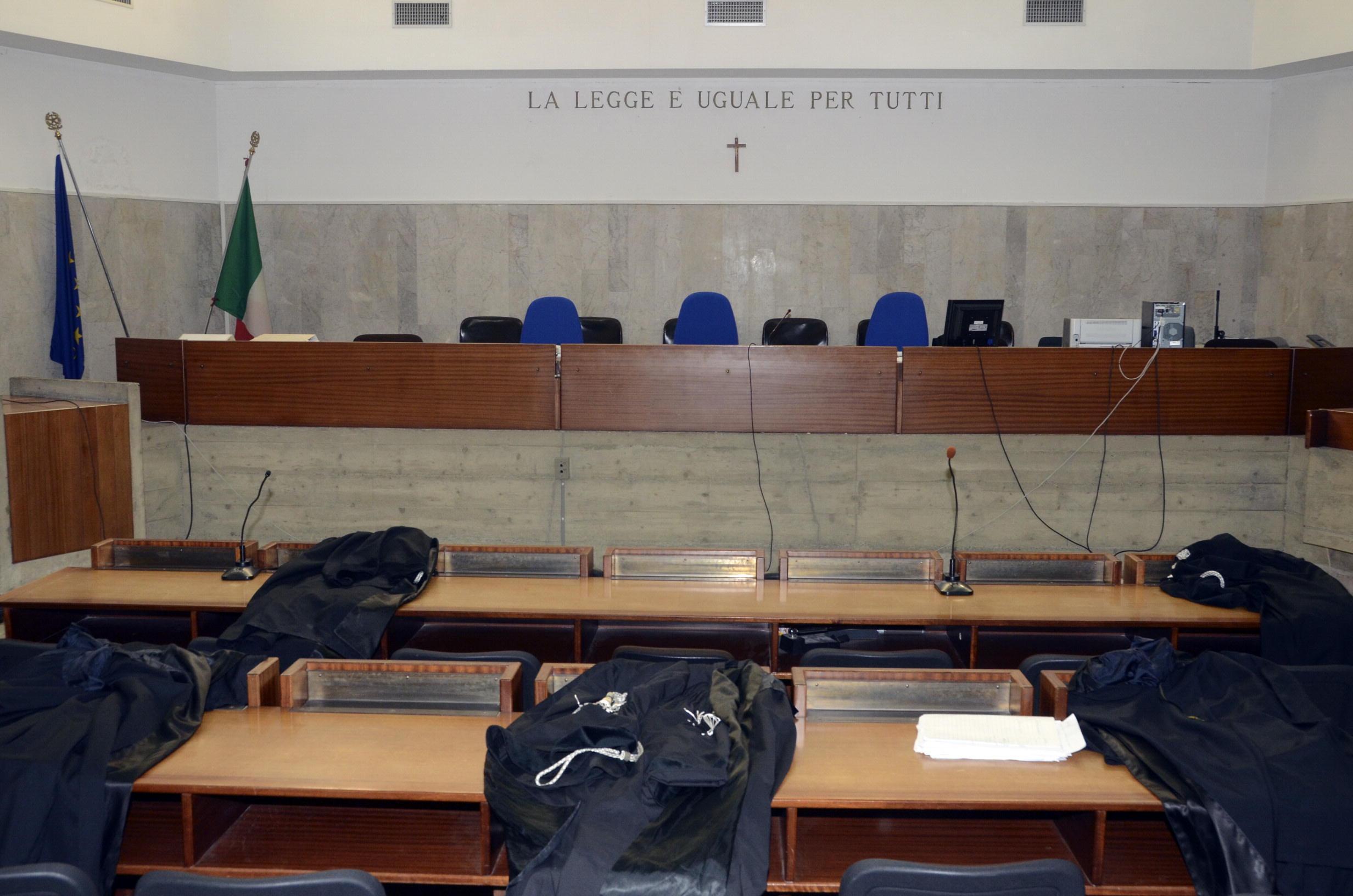 Si prostituiva a 16 anni condannato il “cliente” 