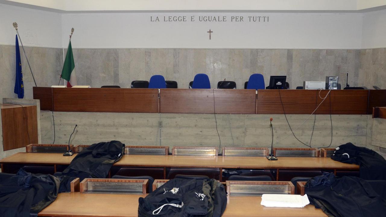 Si prostituiva a 16 anni condannato il “cliente”
