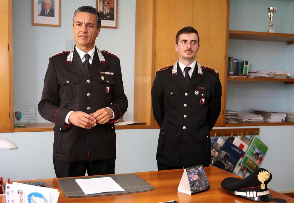False buste paga per ottenere prestiti 