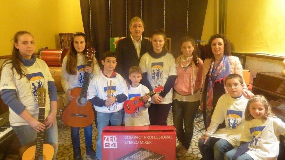 Donazione dei Lions alla scuola Abreu