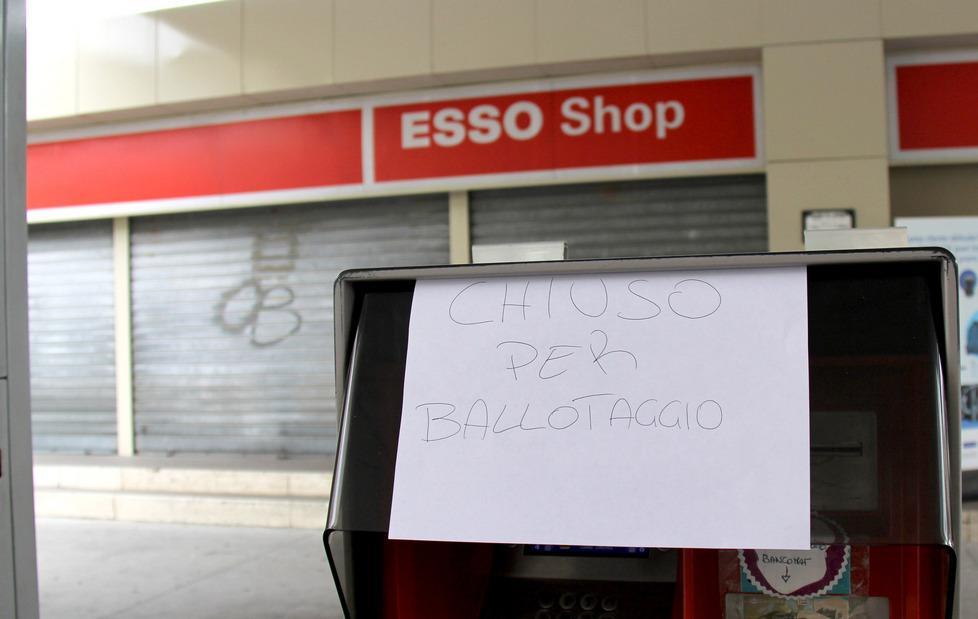 Parte l’operazione bitume, traffico cittadino in tilt 