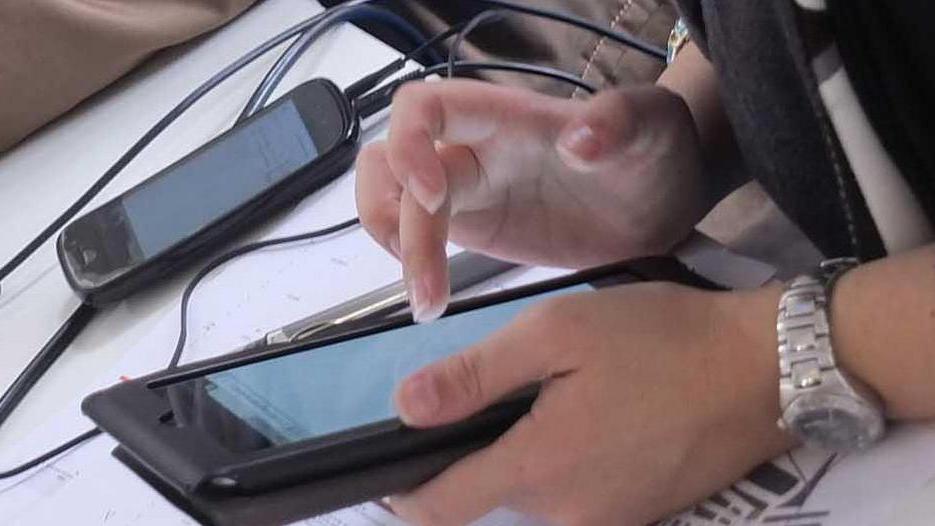 Torna la truffa telefonica che azzera il credito