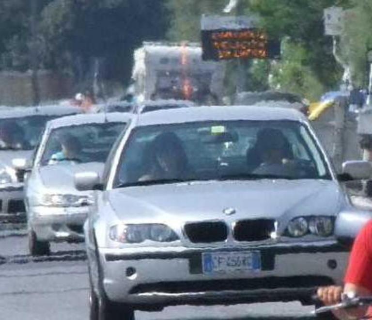 Rotonde e nuove strade contro il caos traffico 