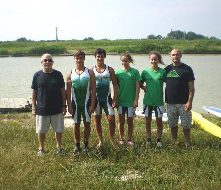 Canoe come razzi I Sardi–Mancini boys dominano i regionali 