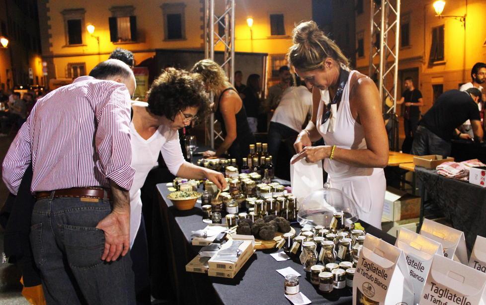 Lo scorzone fa festa tra degustazioni proiezioni e artisti 