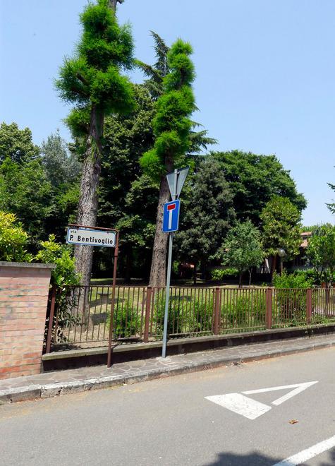 Vudù, residenti di Modena Est esasperati: «Ora sbarriamo la strada» 