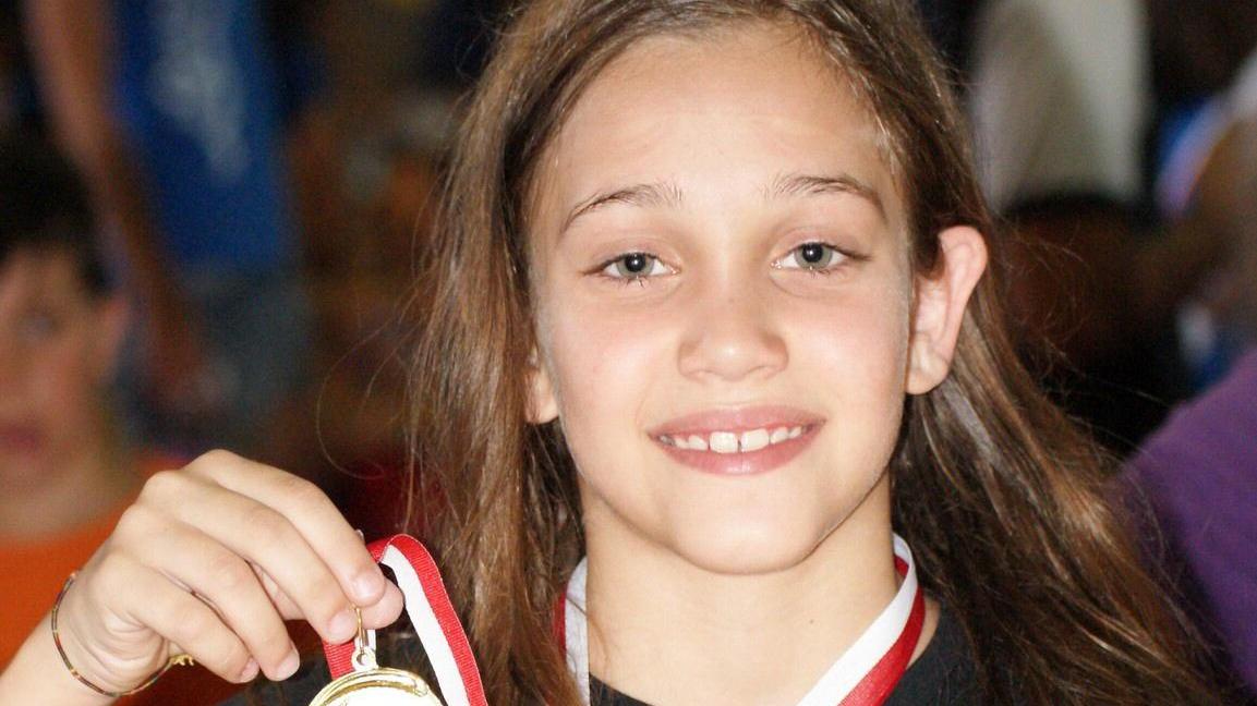 Serena Frati con la medaglia d'oro