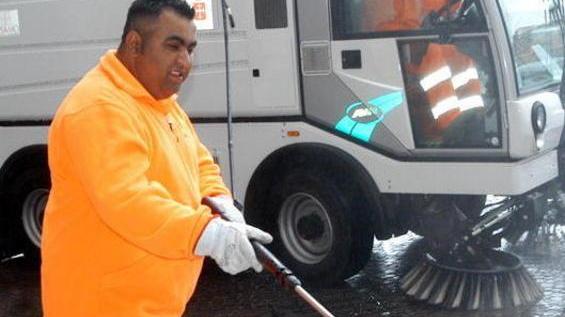 Pulizia delle strade, ancora polemiche