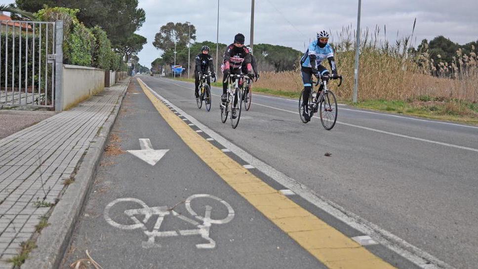 Pista ciclabile e pedonale a sud di Vada