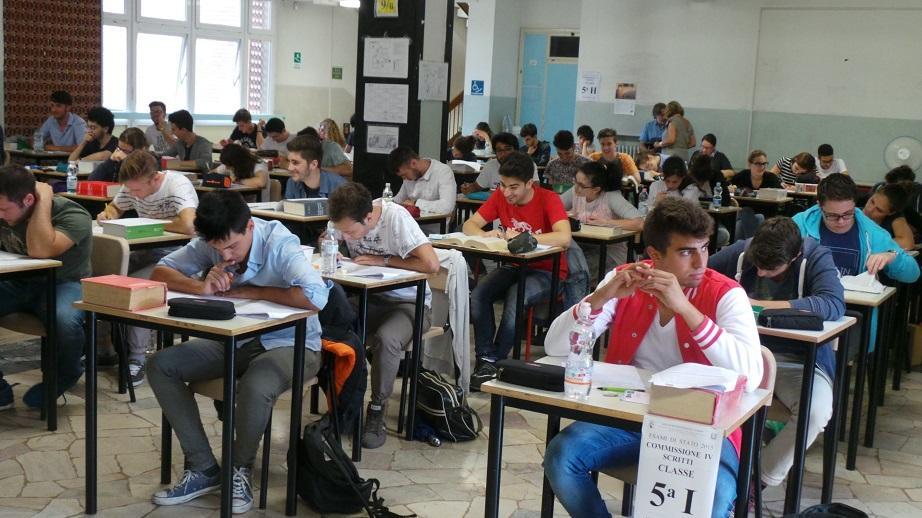 Gli studenti stamattina alla maturità
