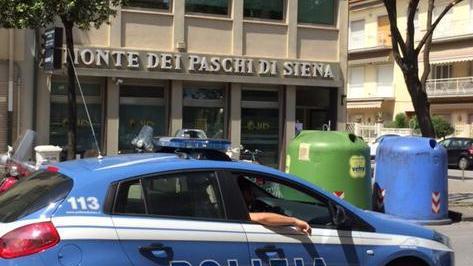 Colpo in banca nel giorno della Tasi