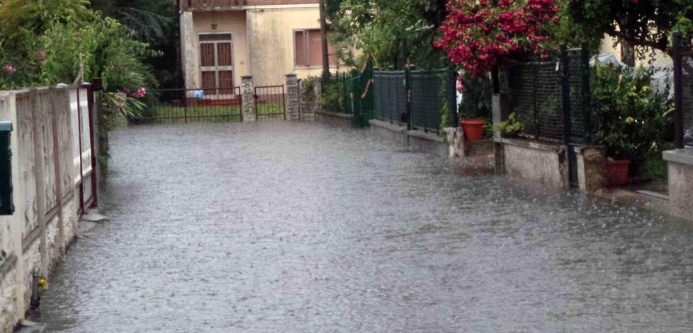 Arrivano i nubifragi Allagamenti in tutta la città e in zona est 