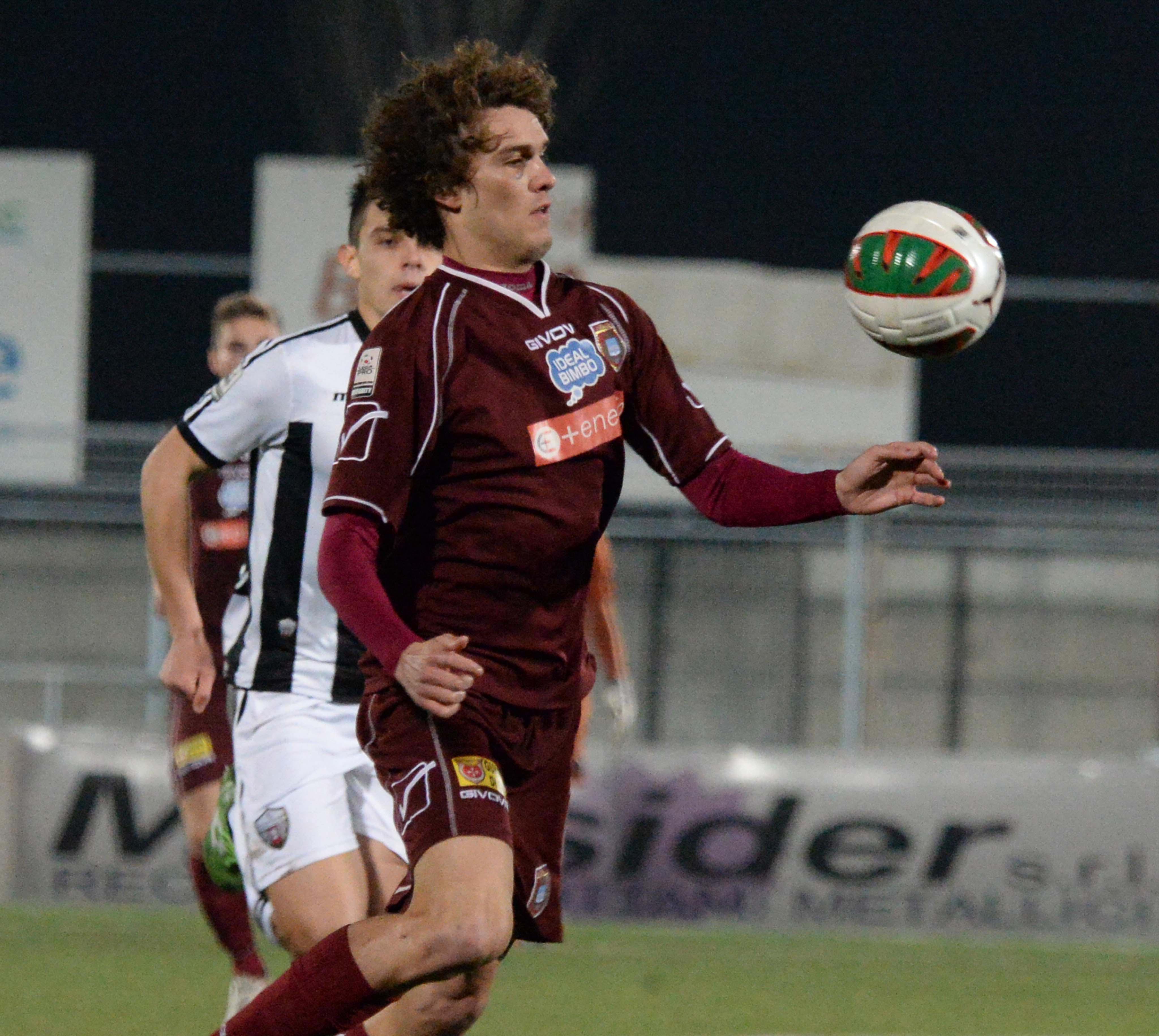 Il centrocampista granata Gregorio Luperini finito nel mirino della Juventus