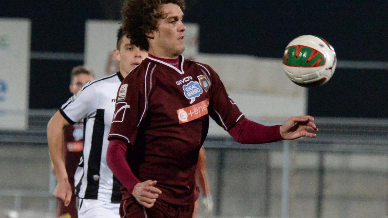 Il centrocampista granata Gregorio Luperini finito nel mirino della Juventus