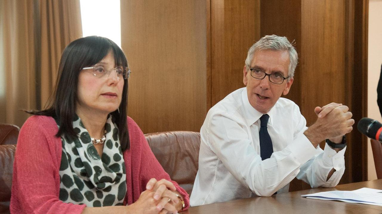 Il governatore Francesco Pigliaru e l'assessore all'Ambiente Donatella Spano