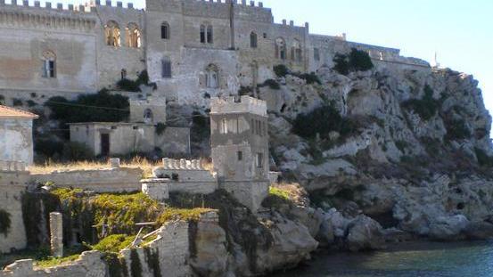 Pianosa nuova Ellis Island per i migranti
