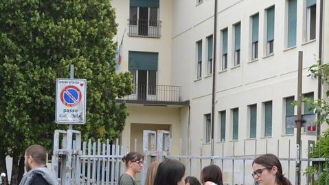 Calvino “bocciato”, stravincono i social