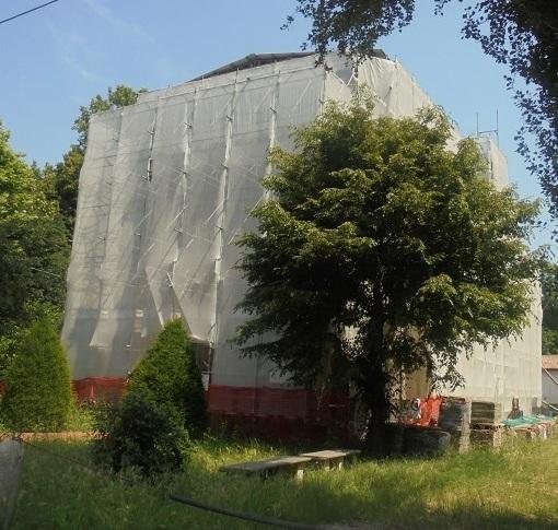 Casa colonica tutelata fa arrabbiare i fedeli 