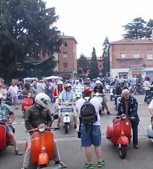 Un raduno nazionale dedicato alla mitica Vespa Piaggio