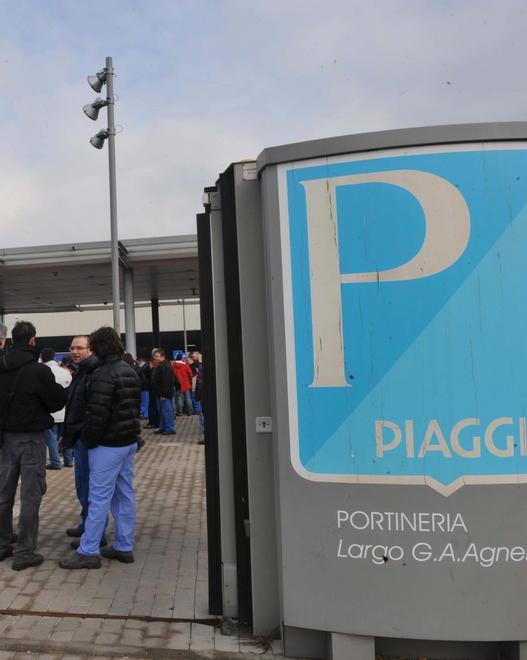 Litiga con un capo, sospeso e la fabbrica fa uno sciopero