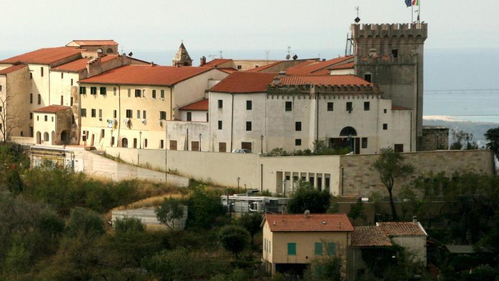 Auditorium dimenticato, esplode il caso