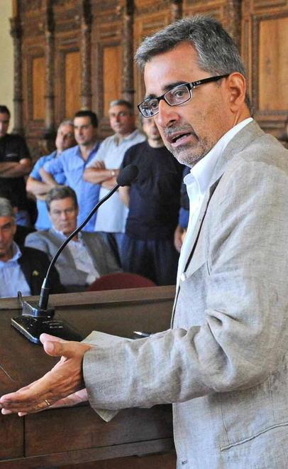 Bacci: «Premiata Livorno» Ma nel Pd è già polemica 