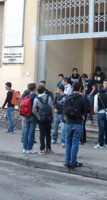 A Pistoia un alunno su quattro dovrà studiare anche questa estate 