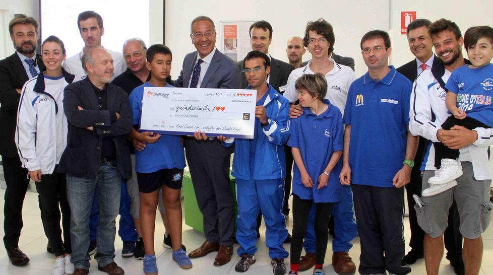 Al Canoa club Ferrara 15mila euro per  gli atleti disabili 