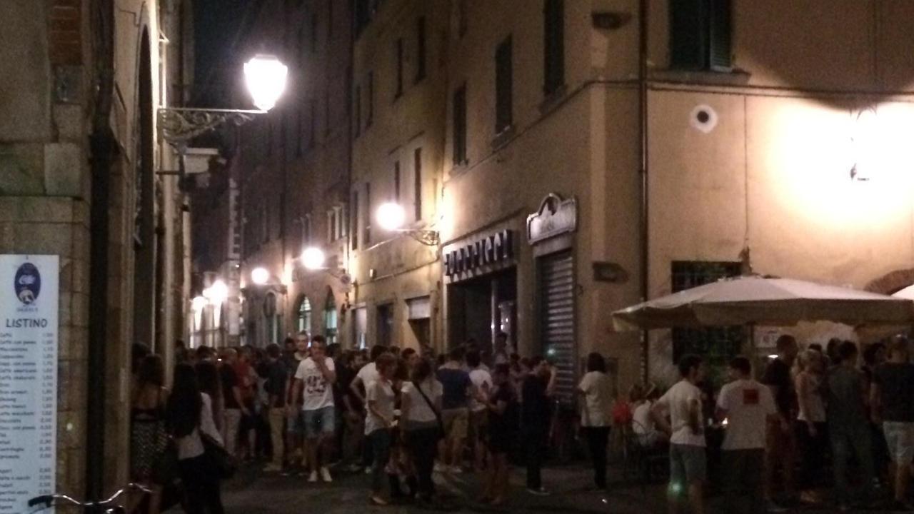 Una immagine di movida serale