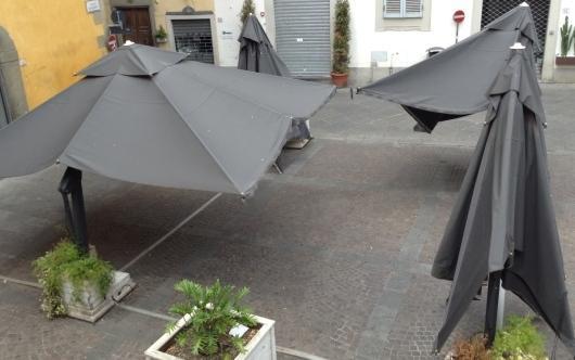 I gazebo delle Bigonge chiusi (foto Batavia)