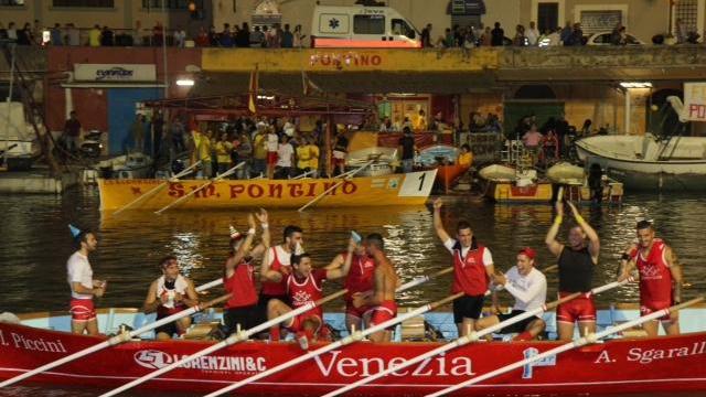 L'equipaggio del Venezia (Salvini Pentafoto)