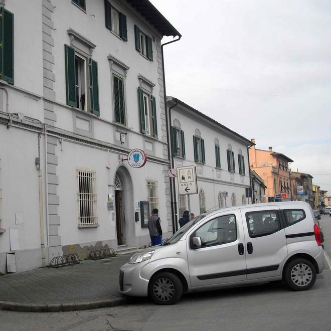 «La mia odissea per vaccinare i nipoti al distretto»