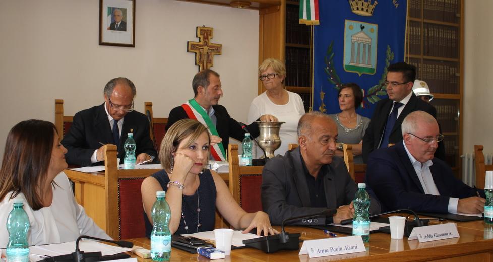 La giunta si allarga, Marotto assessore 