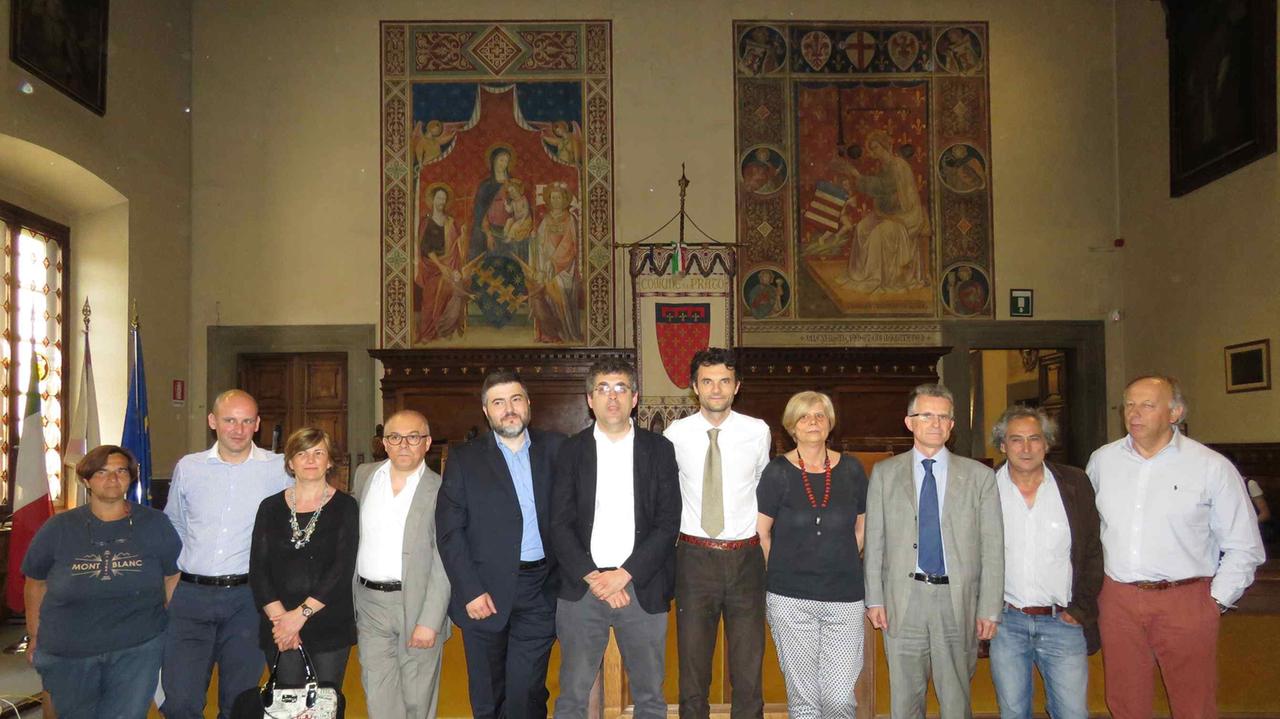 La firma della convenzione che prevede l'utilizzo gratuito dei profughi
