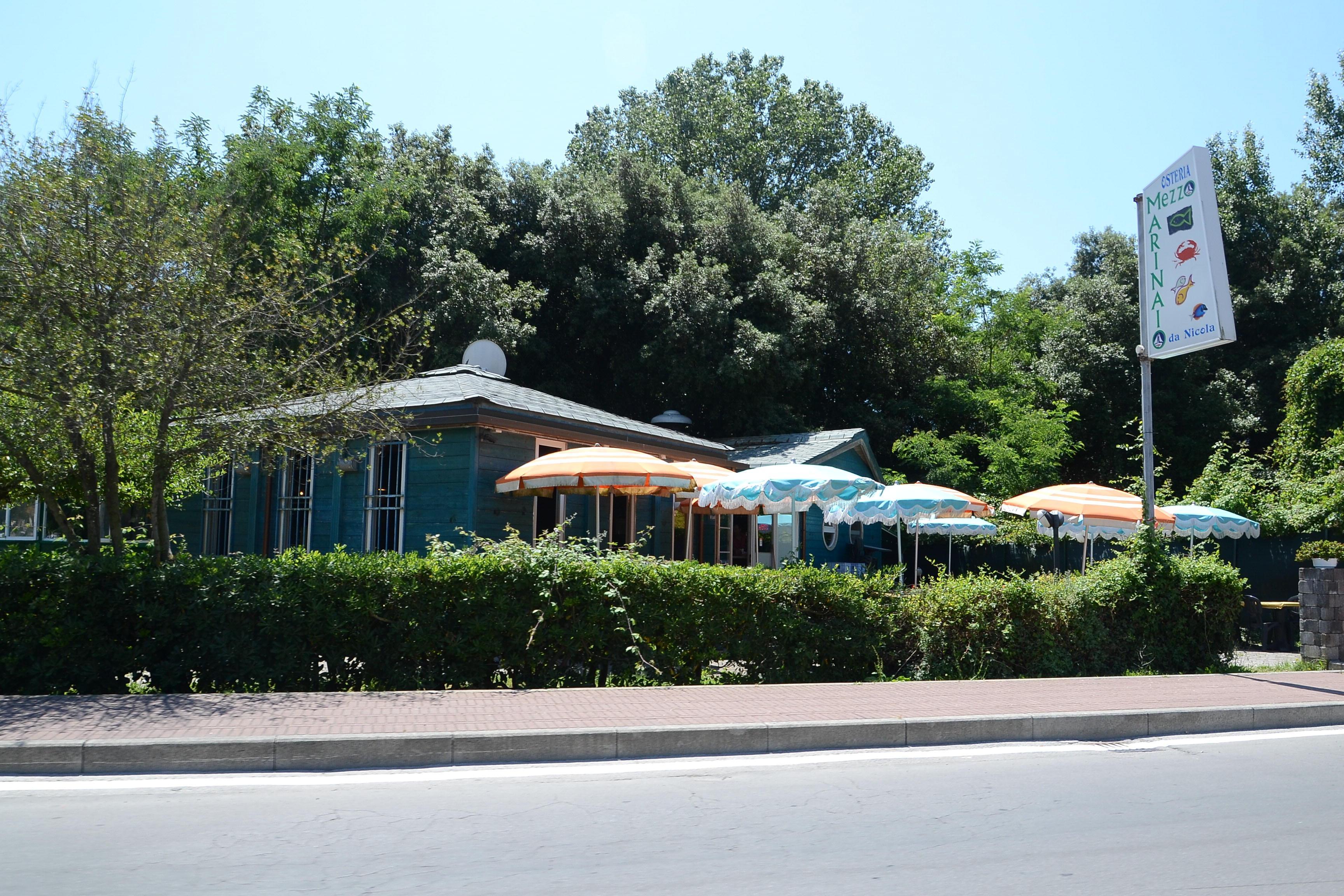 Il ristorante Mezzo Marinaio in Darsena (foto Paglianti)