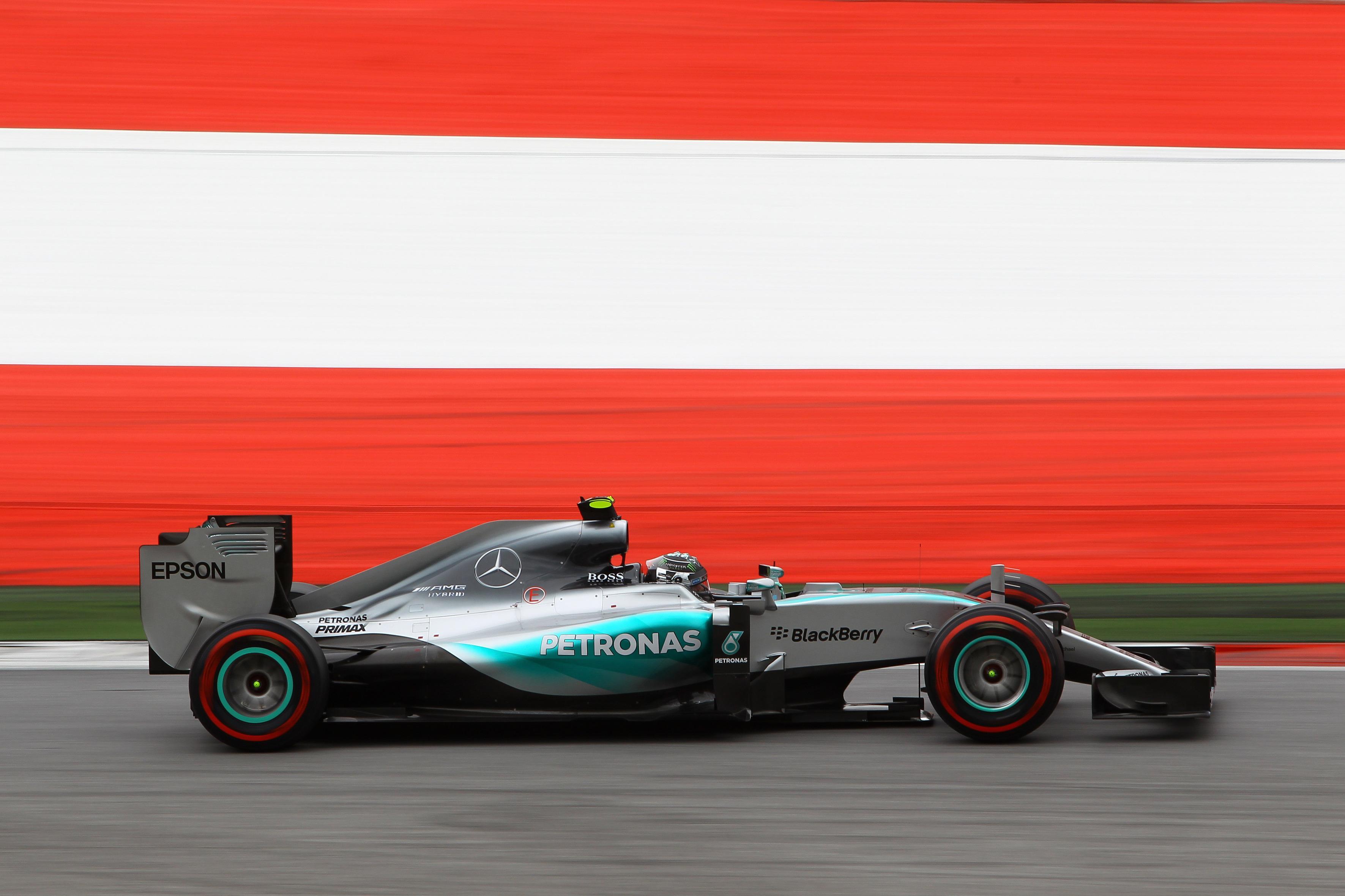 Gp Austria, vince Rosberg Vettel quarto Kimi fuori