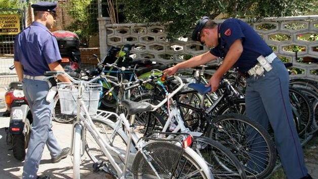 Ti hanno rubato la bicicletta? La polizia ti aiuta a ritrovarla
