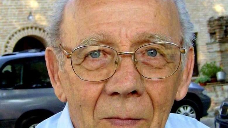 Scomparsa la guida di scavi e necropoli