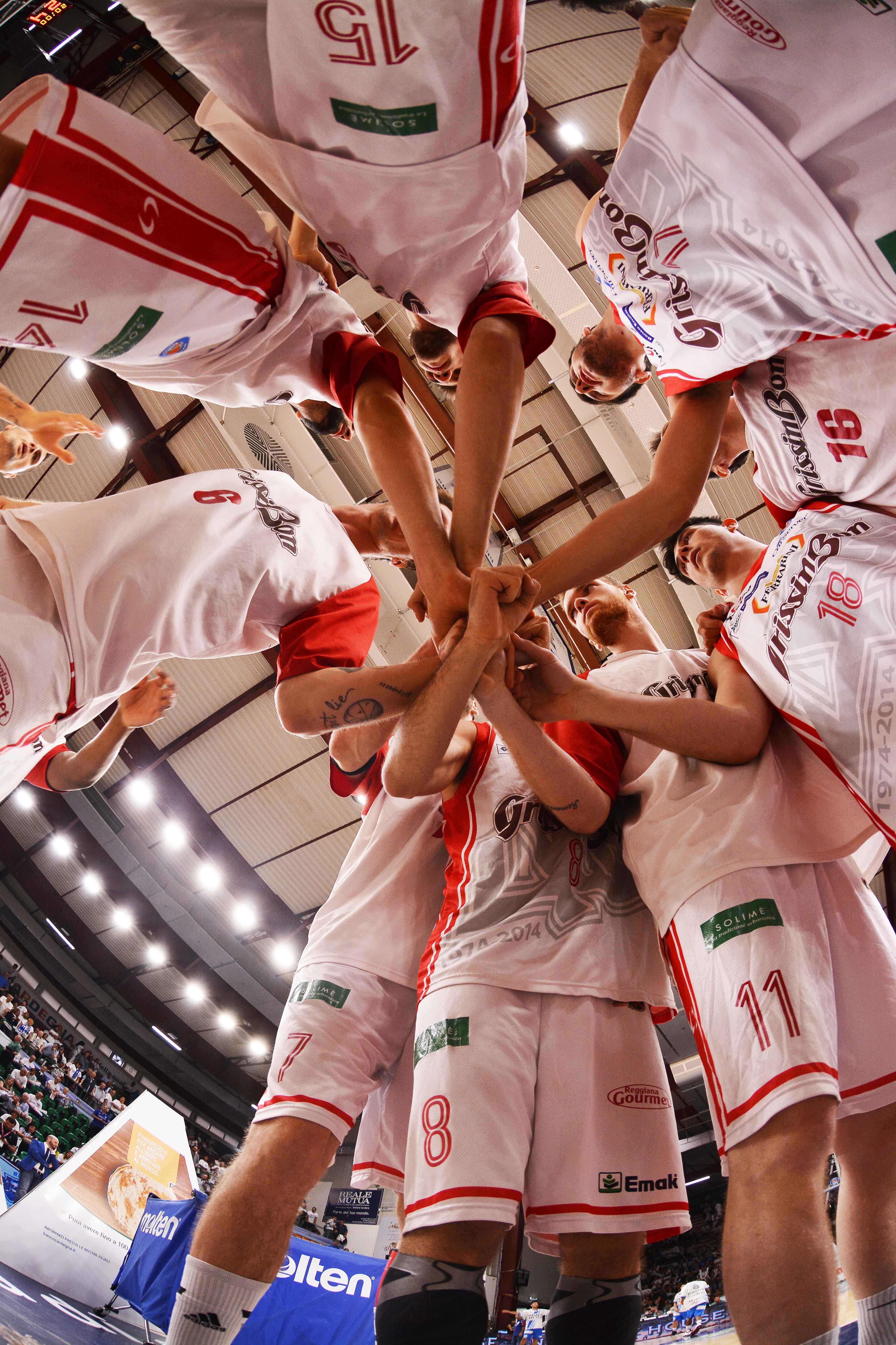 La Grissin Bon soffre ma vince 71-67, siamo sul 3-2: la diretta multimediale di gara 5 