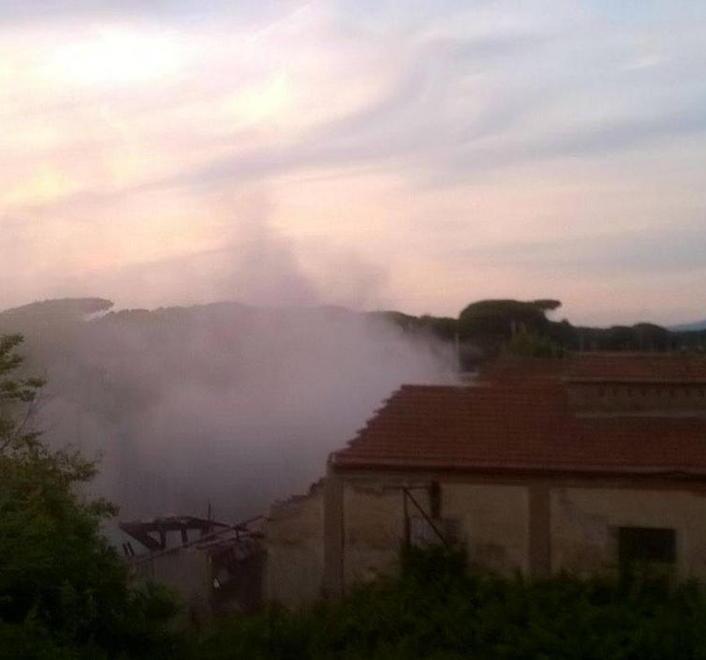 Nuovo crollo all’ex conservificio 