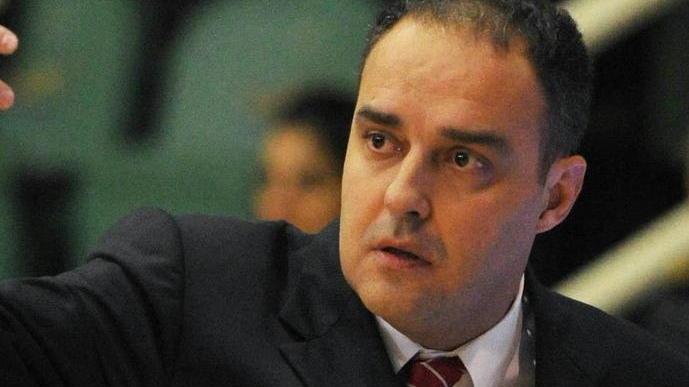Esposito a Pistoia, Moretti a Varese