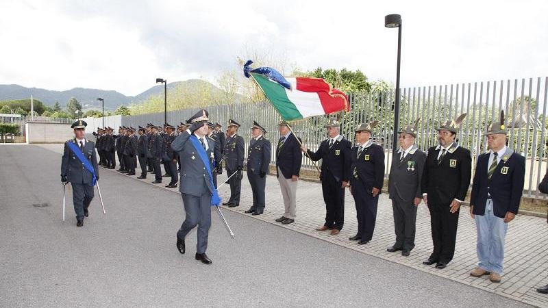 La cerimonia nella caserma della guardia di Finanza