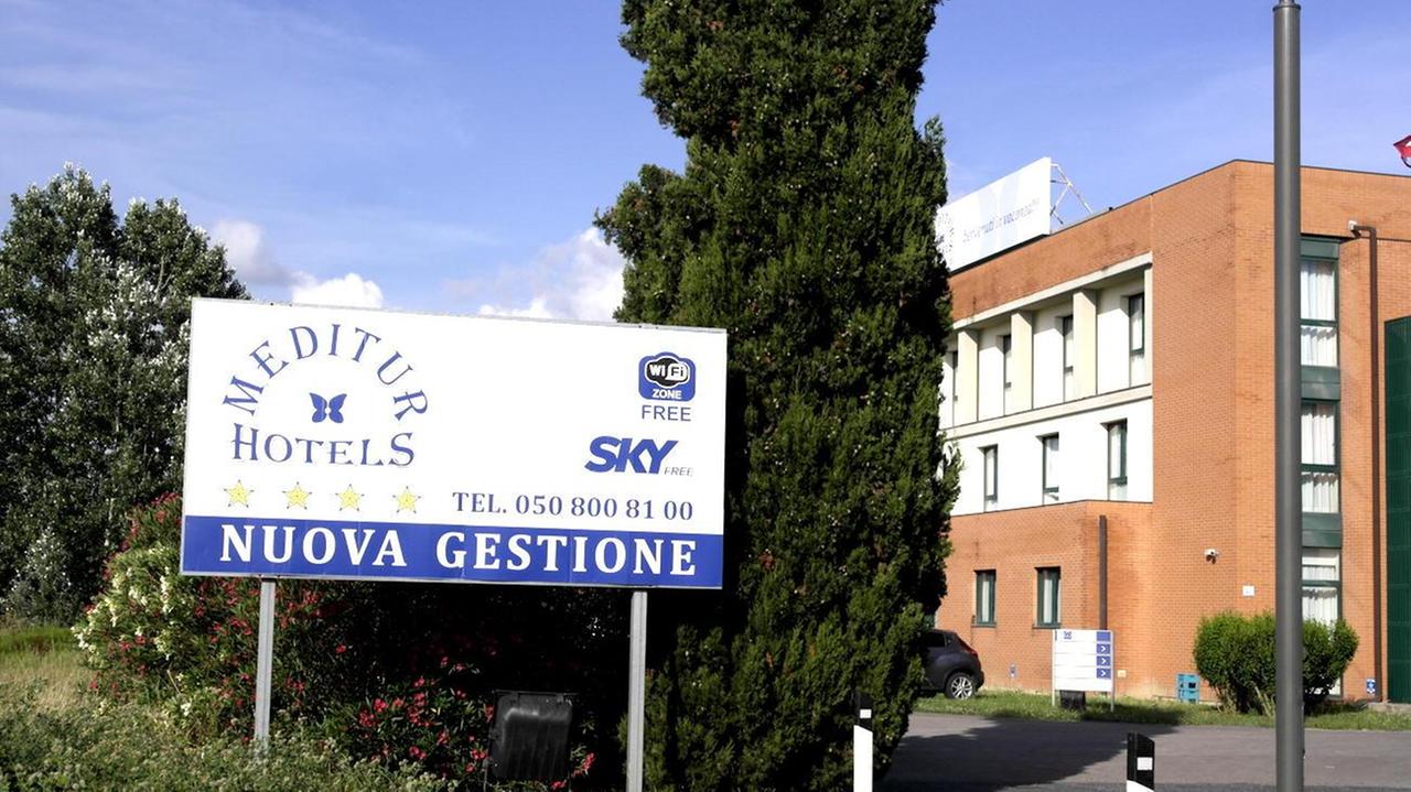 L'albergo di Migliarino dove è in corso la vertenza
