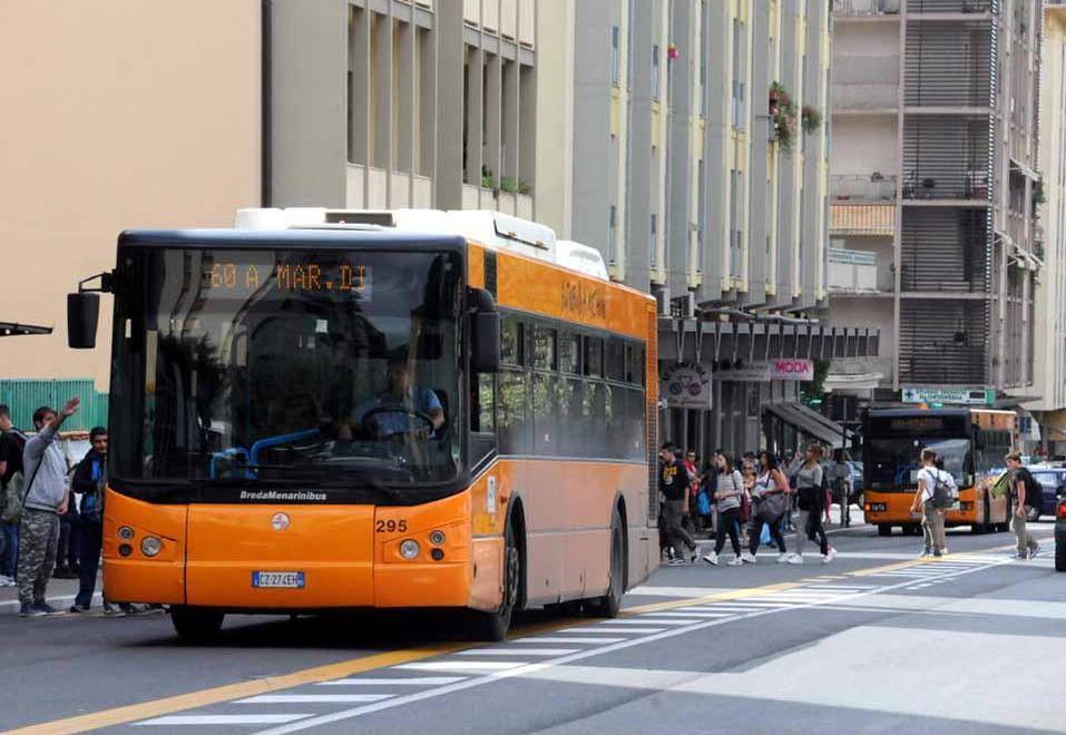 In ferie in Thailandia senza autorizzazione Licenziato autista Atn 