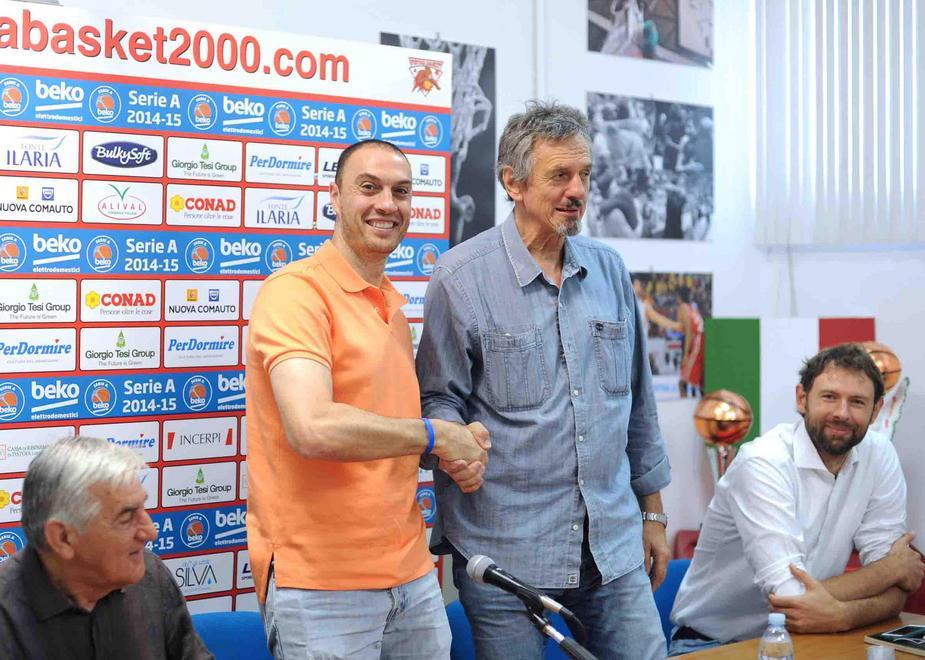 Vincenzo Esposito col presidente Roberto Maltinti (Foto Gori)