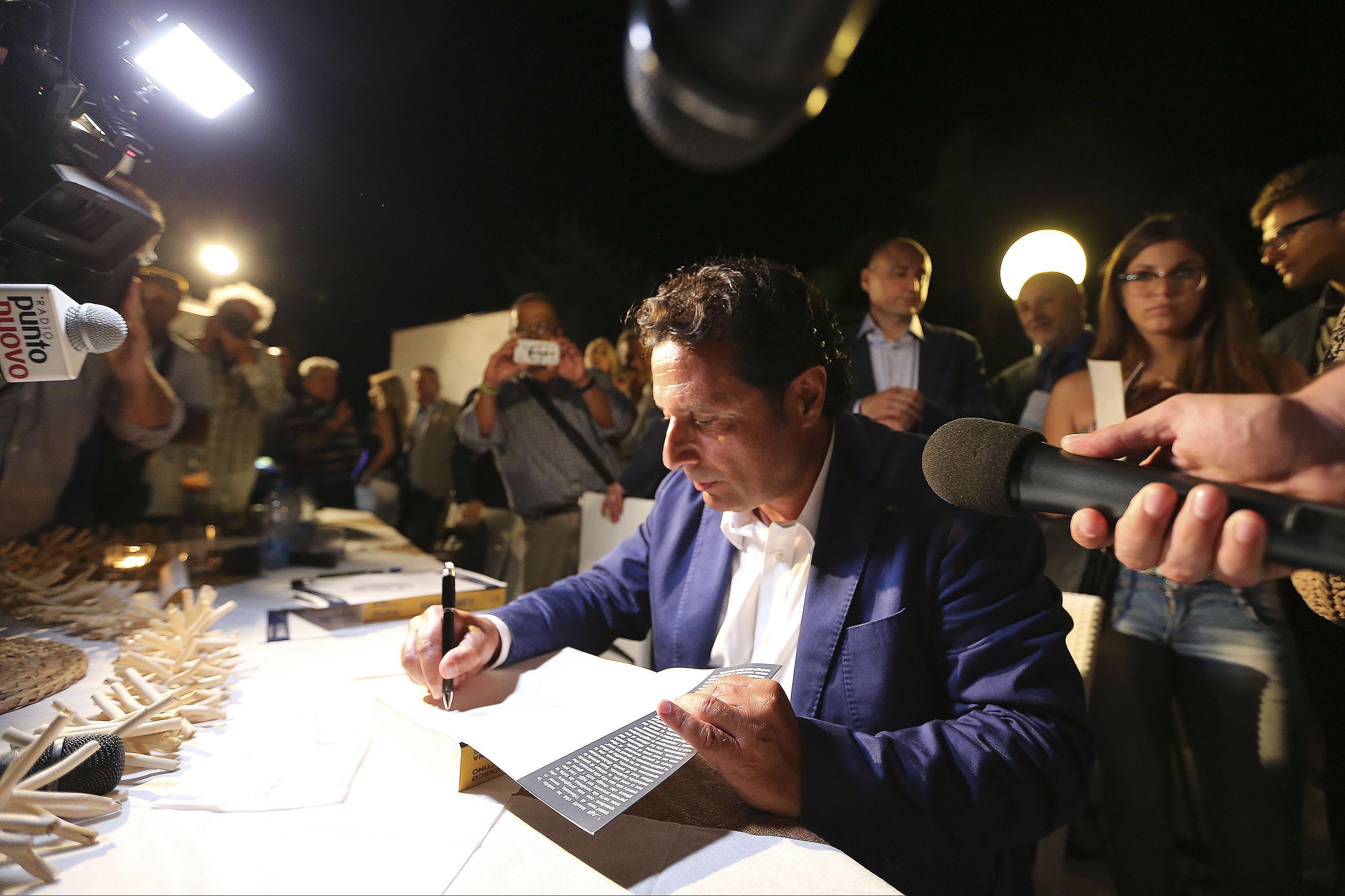 Un momento della presentazione del libro